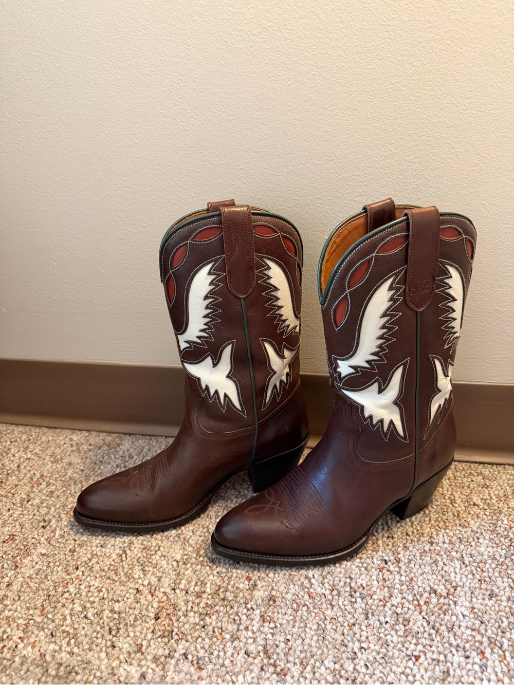 Brown Western Cowboy Boots with White Inlay